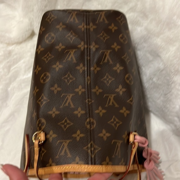 Louis Vuitton neverfull mm - Picture 9 of 16